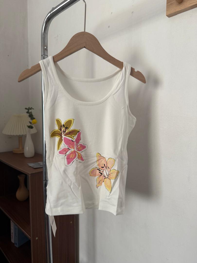 0136 FLORAL TOP